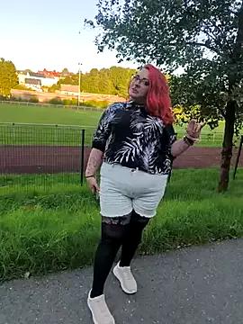 CurvyVampire from StripChat is Freechat