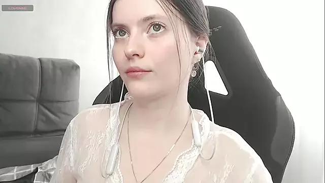 cute_mushroom from StripChat is Freechat