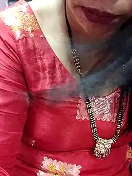 cutee_bhabhi from StripChat is Freechat