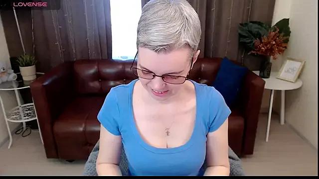 Cutie_Erikaa1 from StripChat is Freechat