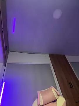 Cyntia_luna from StripChat is Freechat
