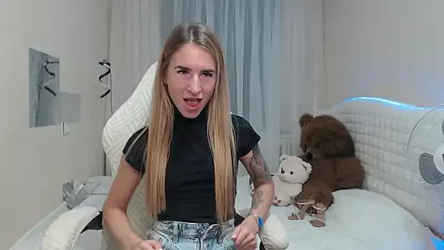 DeboraHorny from StripChat is Freechat