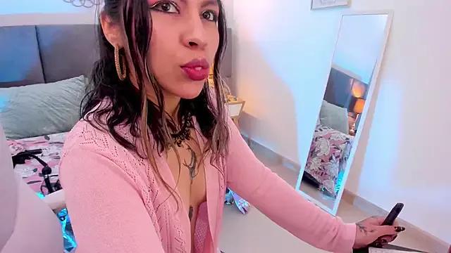 delilah_fix from StripChat is Freechat