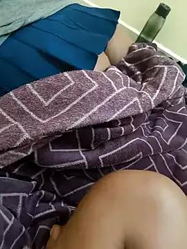 desisanaye_69 from StripChat is Freechat