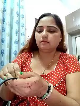 Dianaa9 from StripChat is Freechat