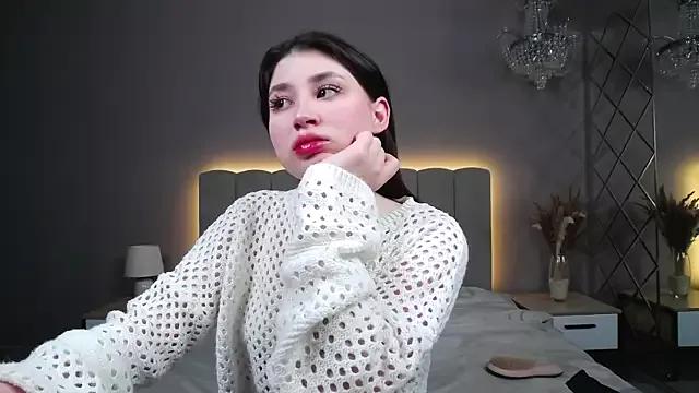 DianaMello from StripChat is Freechat