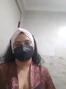 dilakshinanawodya from StripChat is Freechat