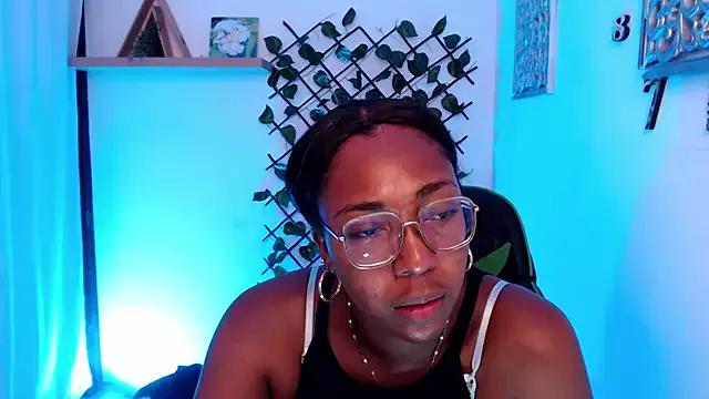 dirtyvictoria from StripChat is Freechat