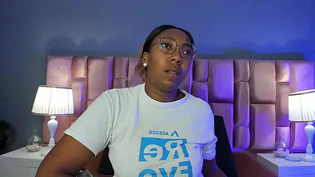 dirtyvictoria from StripChat is Freechat