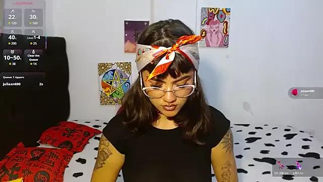 Divinejewel444 from StripChat is Freechat