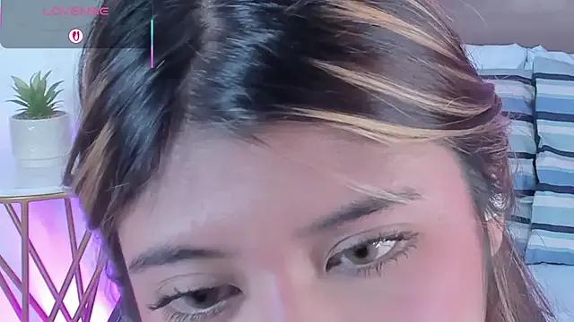 domenica_sainz from StripChat is Freechat