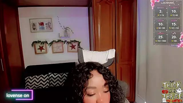 doris_cruz from StripChat is Freechat