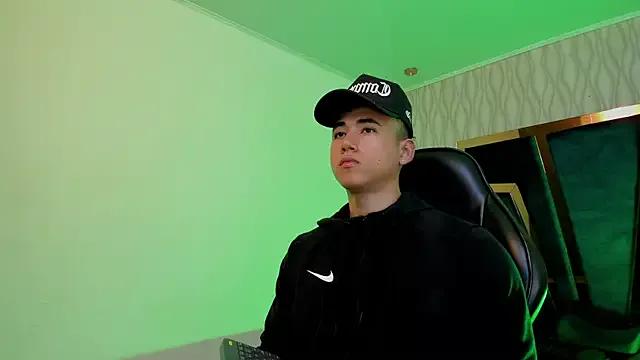 Draven_Marceaux from StripChat is Freechat