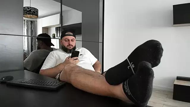 DravenPeak from StripChat is Freechat