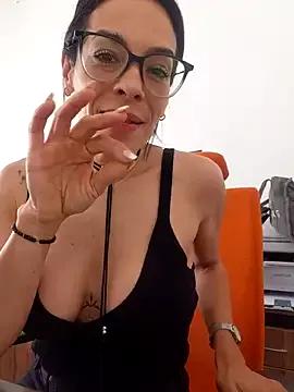 dulcemorela83 from StripChat is Freechat
