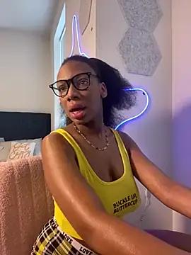 EatSweetMolly from StripChat is Freechat