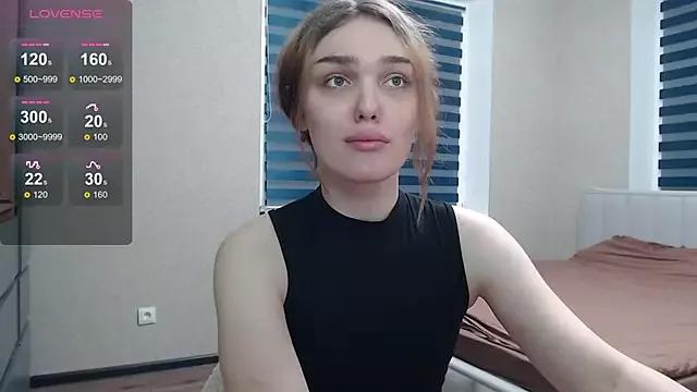 EmiliaRhodes from StripChat is Freechat