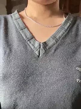 Emily-y from StripChat is Freechat