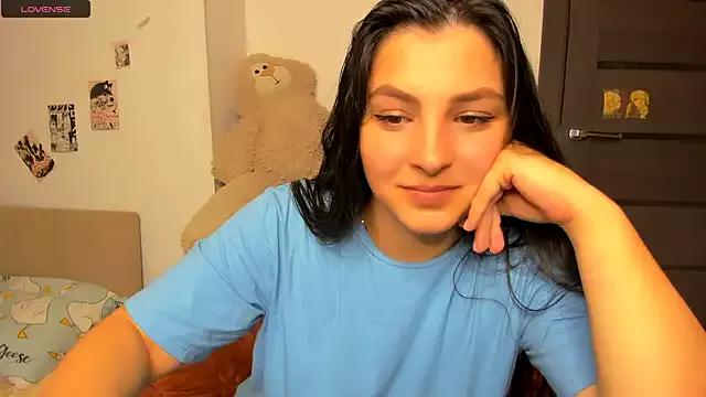 Emma__Promo from StripChat is Freechat