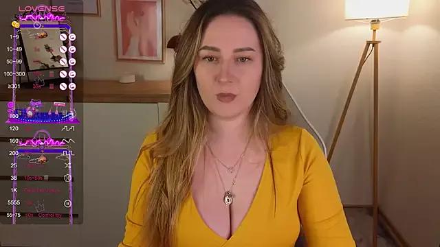 Emma_B1uem from StripChat is Freechat