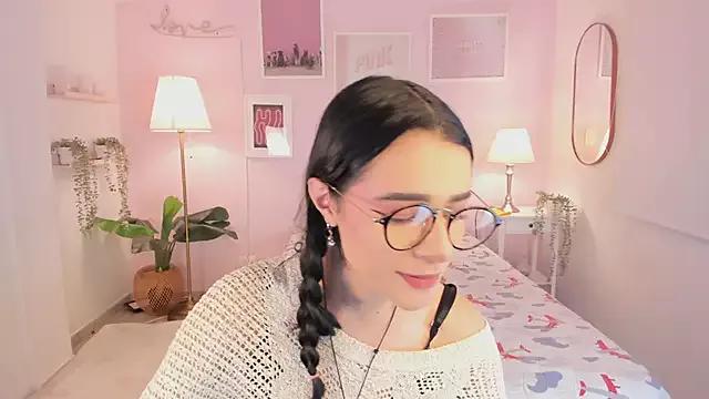 emma_soul1 from StripChat is Freechat