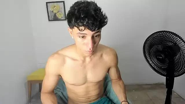 enzo_sloran from StripChat is Freechat