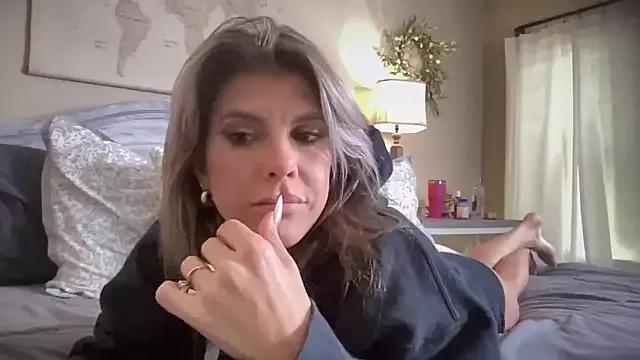 ErinDraven23 from StripChat is Freechat