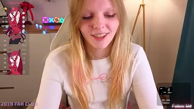 evangel1ne from StripChat is Freechat