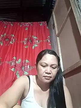 Everleigh_mom from StripChat is Freechat