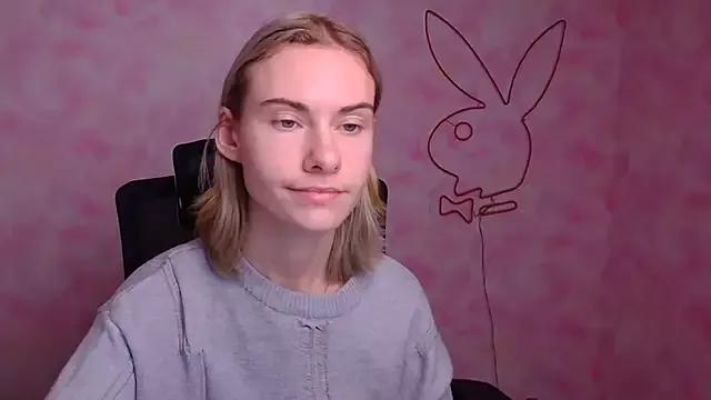 Fiona_Night from StripChat is Freechat