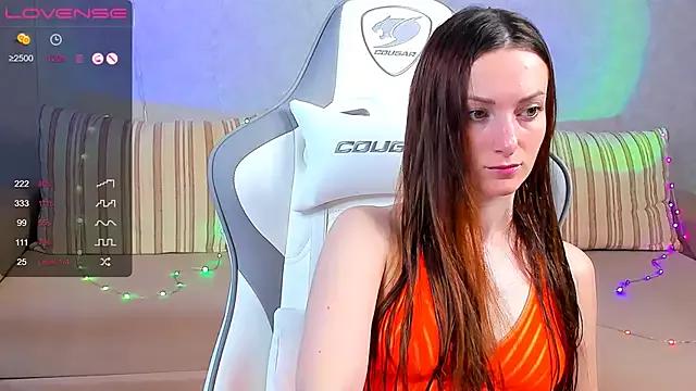 FlamyGold from StripChat is Freechat