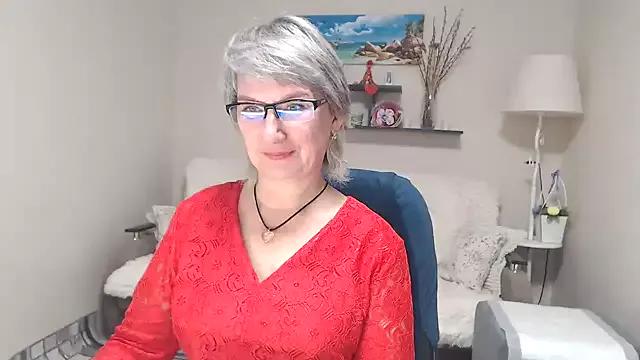 FleurMays from StripChat is Freechat