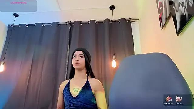 Flor_Gil from StripChat is Freechat