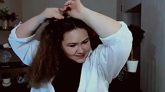 FlorenceAnderson from StripChat is Freechat