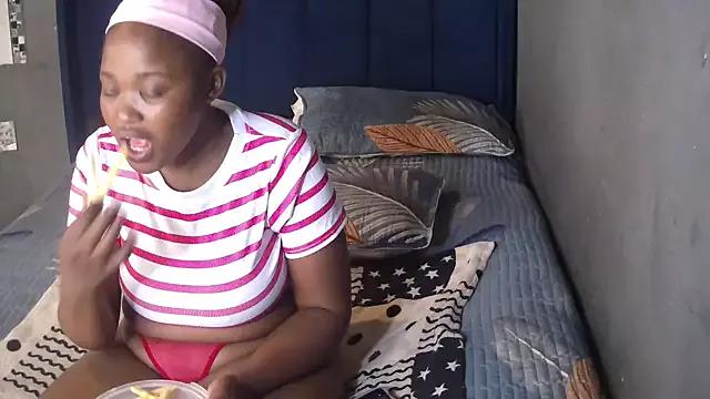 FREAKBARBIE02 from StripChat is Freechat