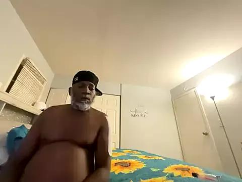 FreakyInterracial from StripChat is Freechat