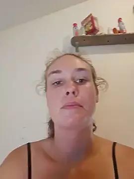 Photos of ft1glo from StripChat is Freechat