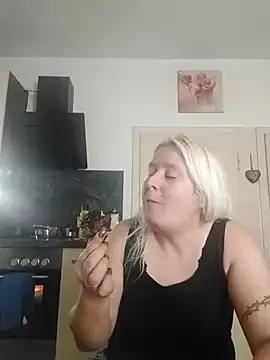 GeileEstelle from StripChat is Freechat