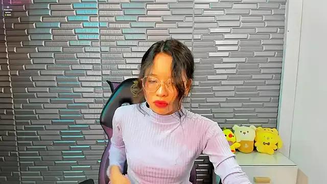 Giaa_rossi from StripChat is Freechat