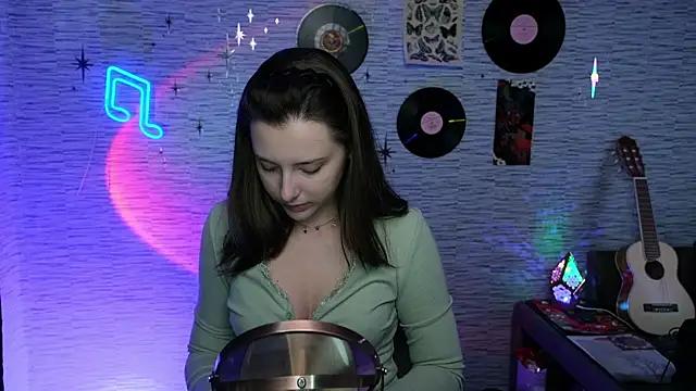 GloriaElmer from StripChat is Freechat