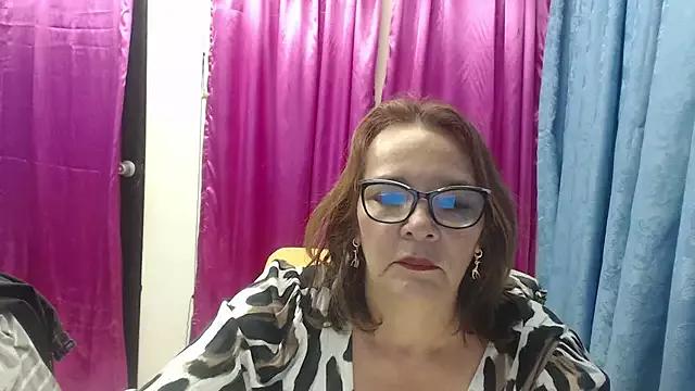 HAIRY_MATURE from StripChat is Freechat