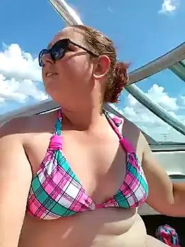 handfuloftitties from StripChat is Freechat