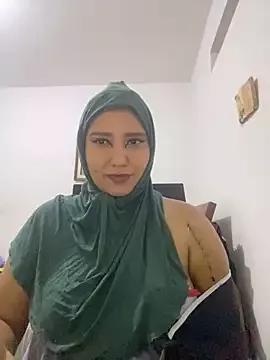 hannahayat from StripChat is Freechat