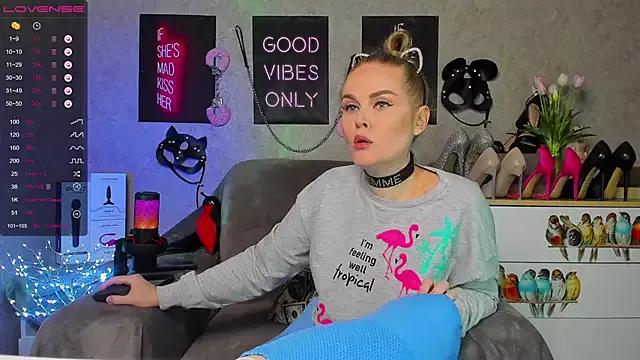HannaKorsak from StripChat is Freechat
