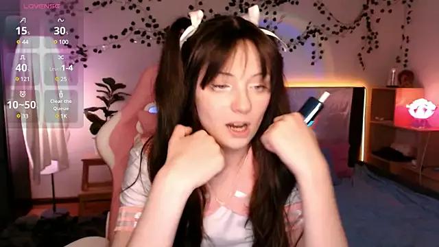 Hanny_Miles from StripChat is Freechat