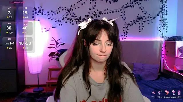 Hanny_Miles from StripChat is Freechat