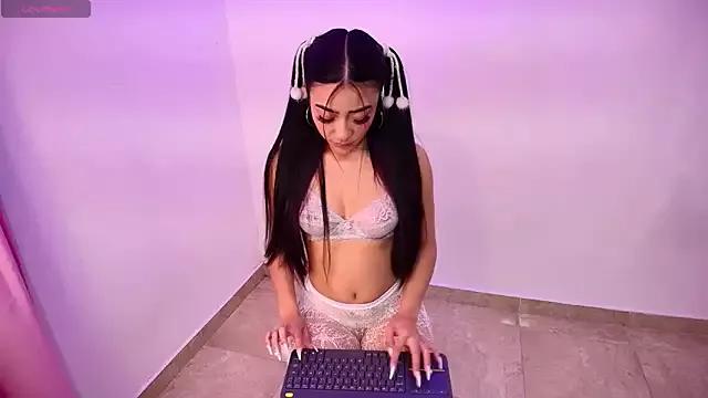 hazel_lee_ross from StripChat is Freechat