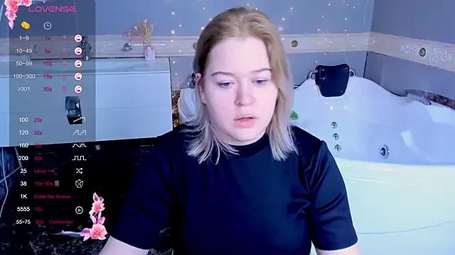 HelenHartt from StripChat is Freechat