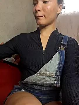 HelenHoltz from StripChat is Freechat