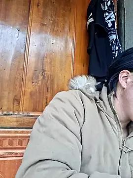 helenzz from StripChat is Freechat